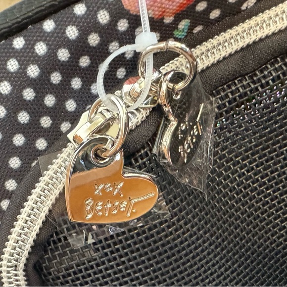 NWT Betsey Johnson Black White Pink Pet Travel Carrier TSA Approved Up To 16lbs - Picture 4 of 12